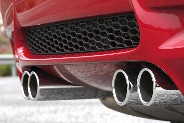 Die deutschen Autobauer haben die Vorschläge der EU-Kommission zur CO2-Reduzierung scharf kritisiert und drastische Nachbesserungen gefordert. 